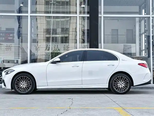 Mercedes-Benz C-Class 2023