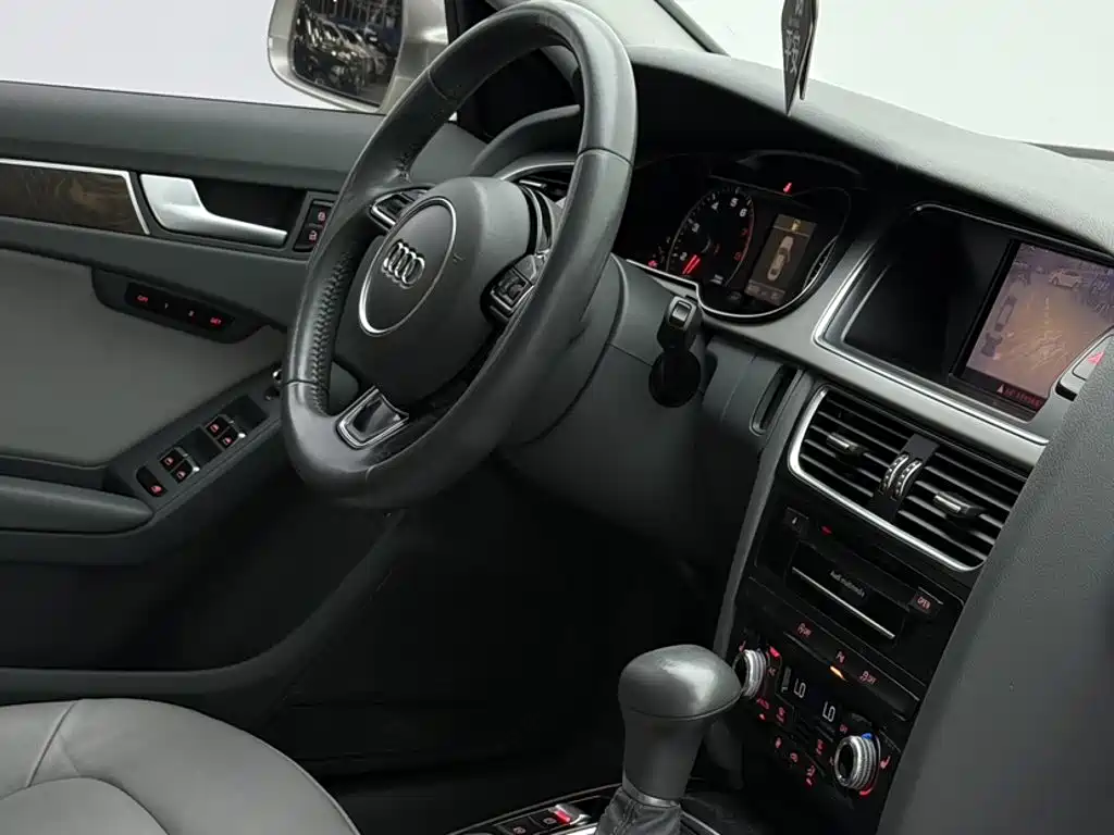 Audi A4L 2016 — фото 7