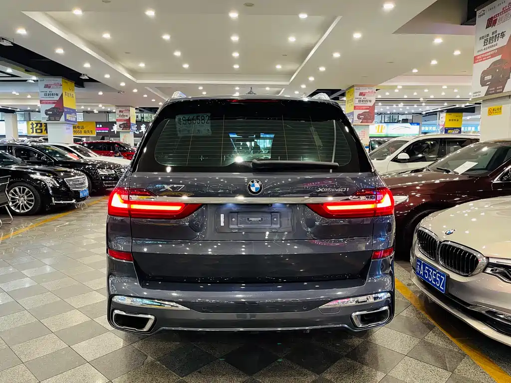 BMW X7 2020 — фото 18