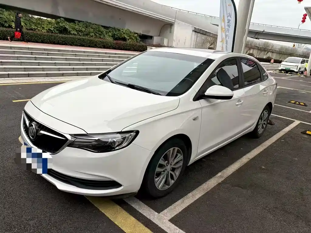 Buick Excelle 2023 — фото 1