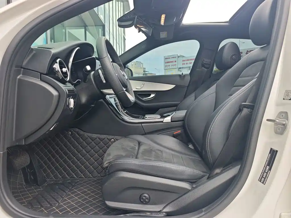 Mercedes-Benz C-Class 2020 — фото 18