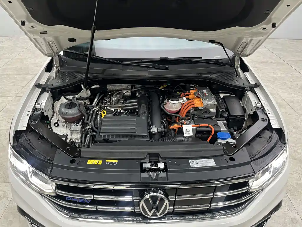 Volkswagen Tiguan L PHEV 2022 — фото 7