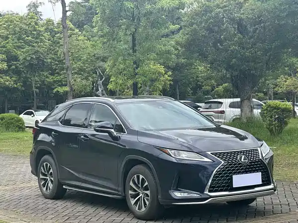 Lexus RX 2021