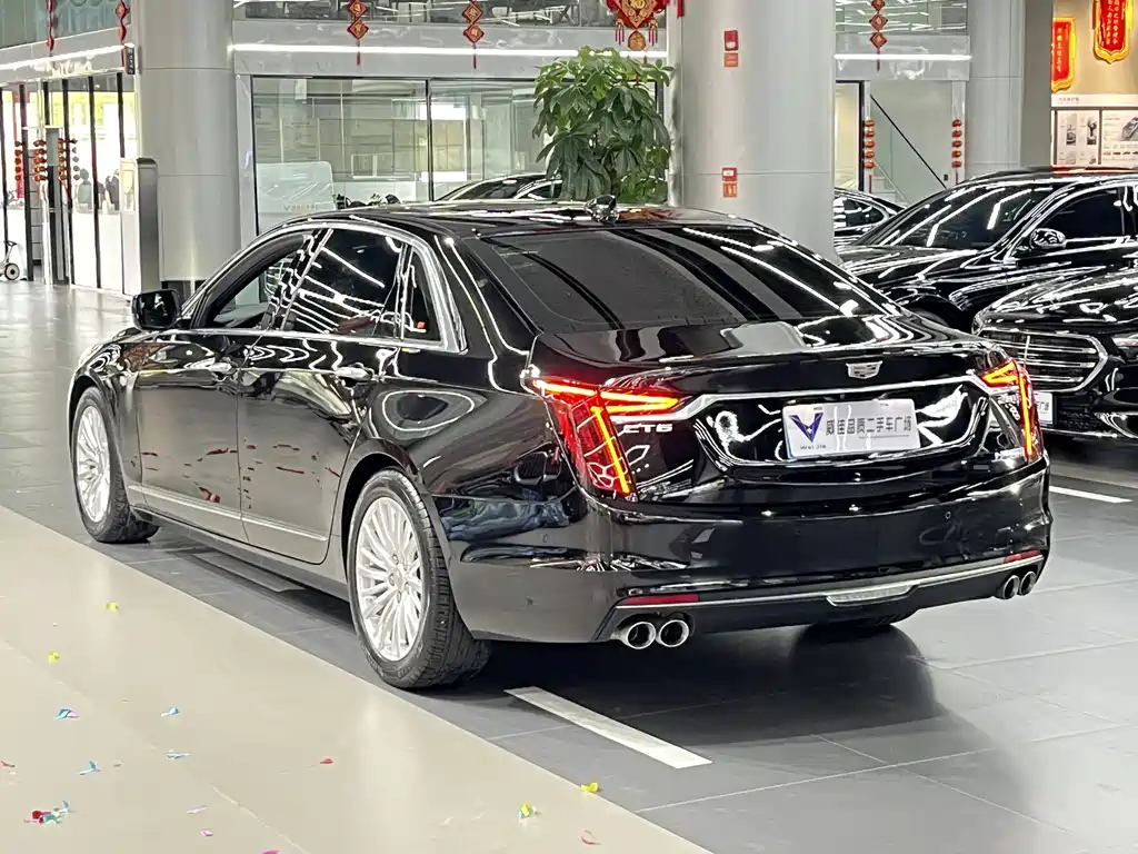 Cadillac CT6 2023 — фото 10