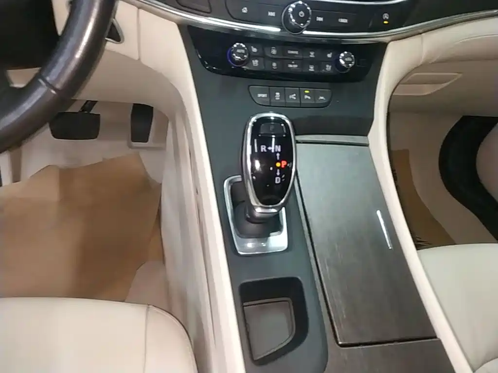 Buick LaCrosse 2023 — фото 14