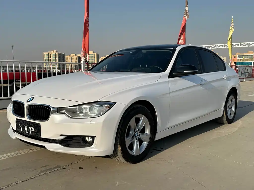 BMW 3 Series 2014 — фото 1