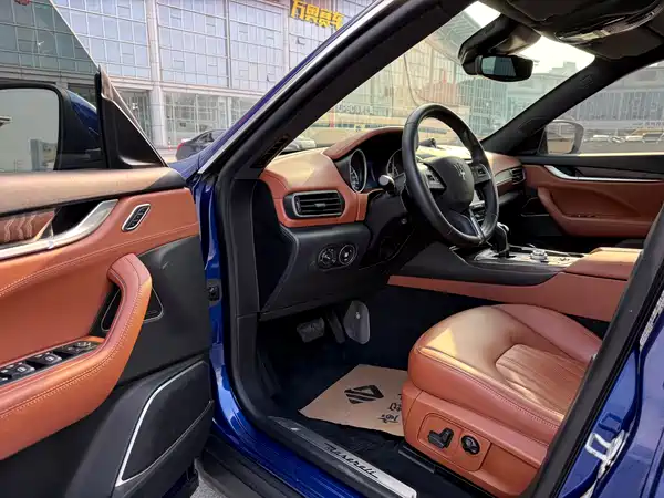 Maserati Levante 2016
