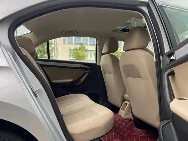 Volkswagen Jetta 2015