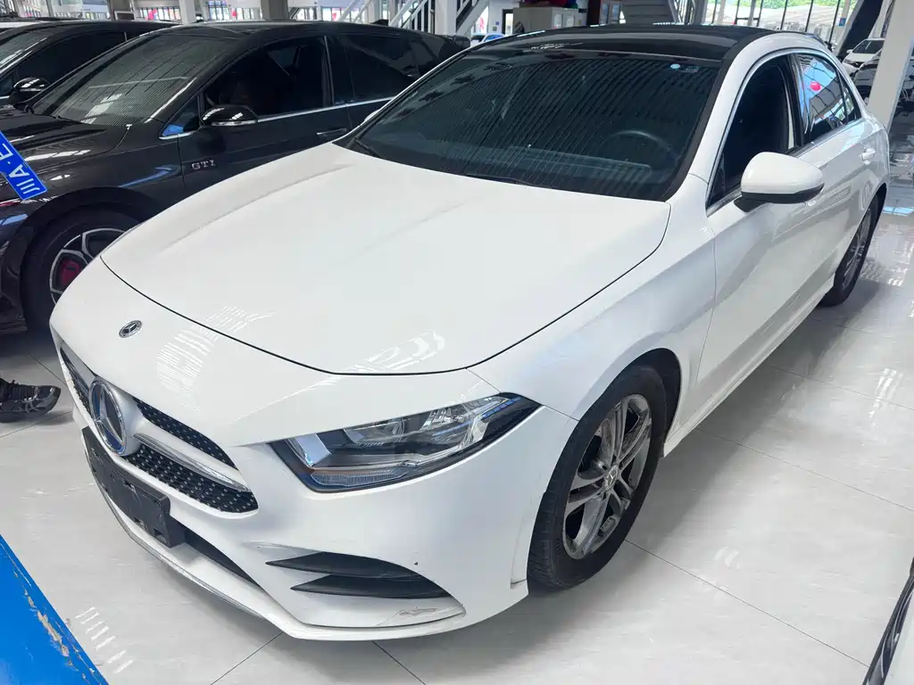 Mercedes-Benz A-Class 2023 — фото 1