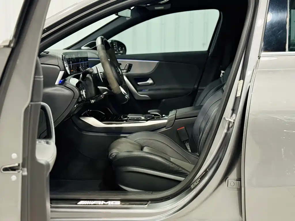 Mercedes-Benz A-Class AMG 2020 — фото 15