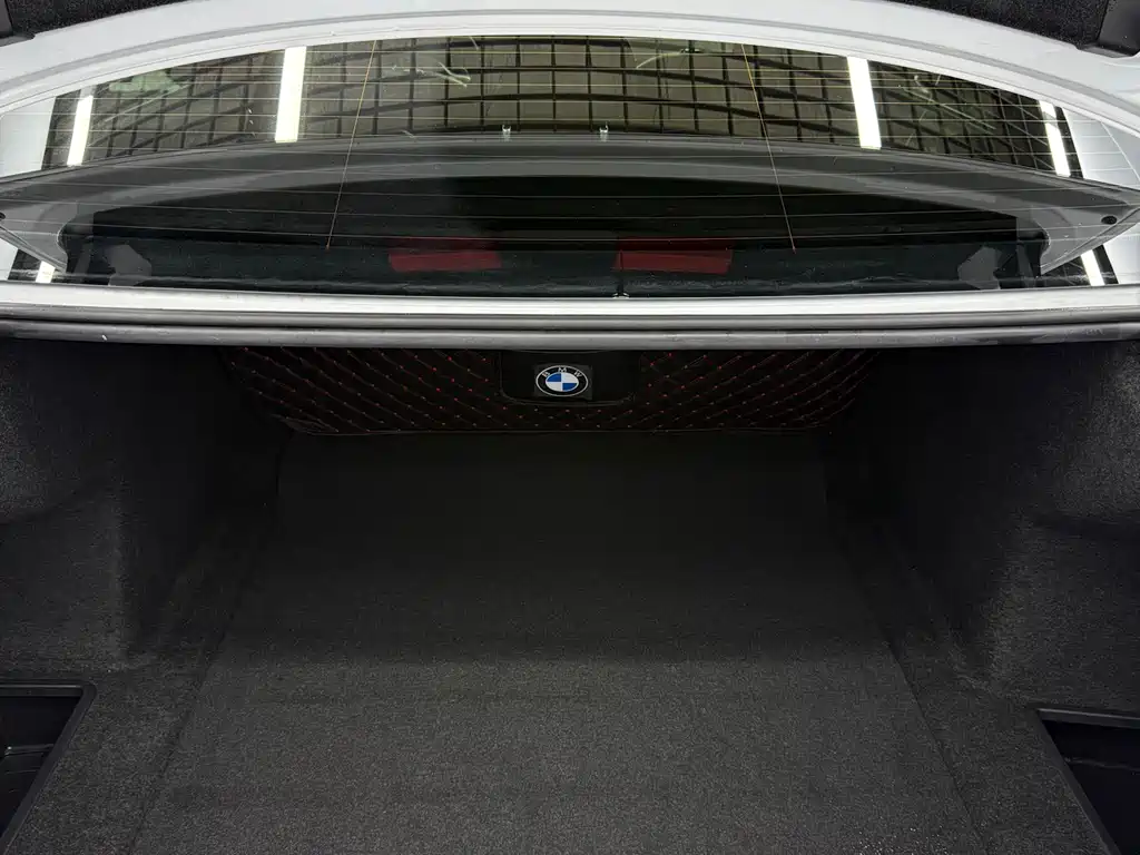 BMW 3 Series 2022 — фото 19