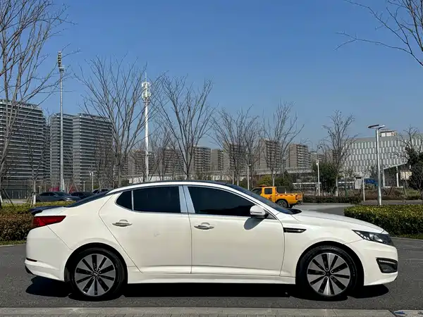 Kia K5 2012