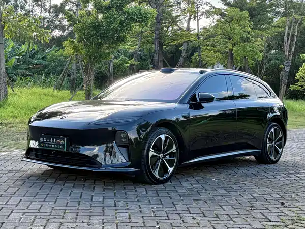 NIO ET5T 2024