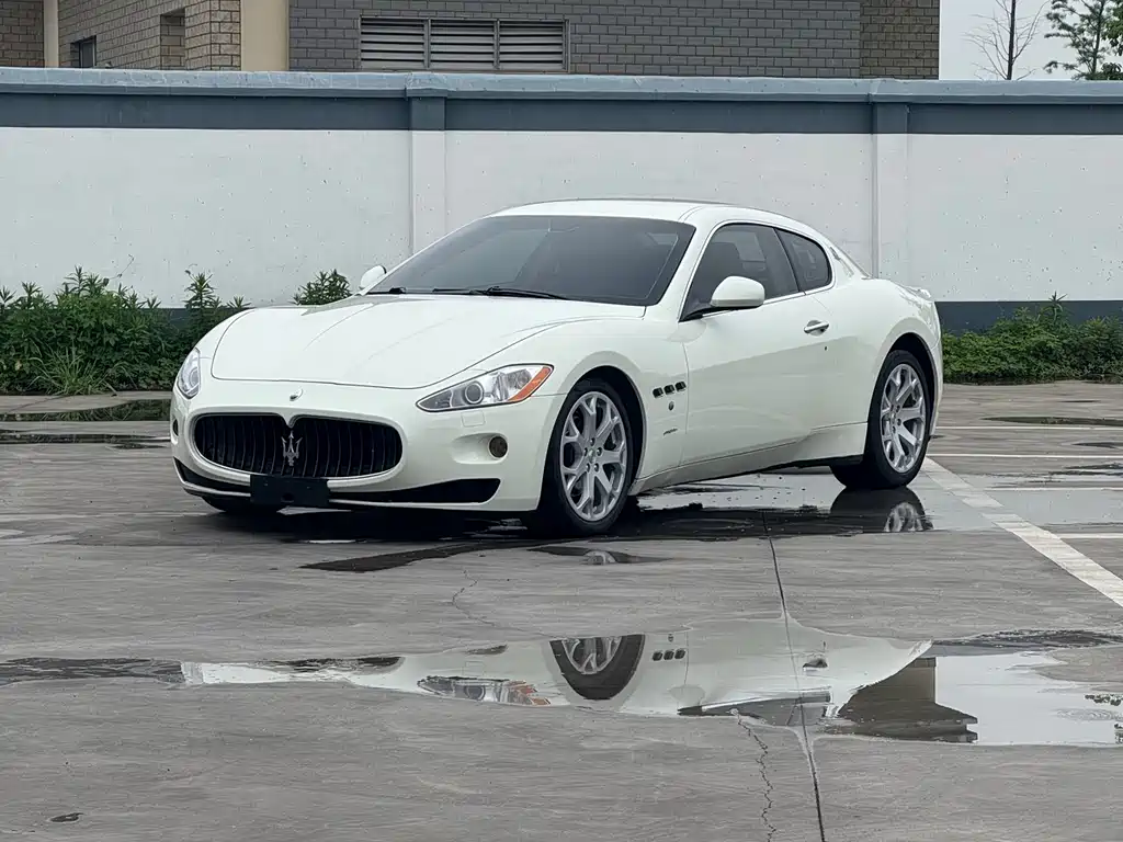 Maserati GranTurismo 2010
