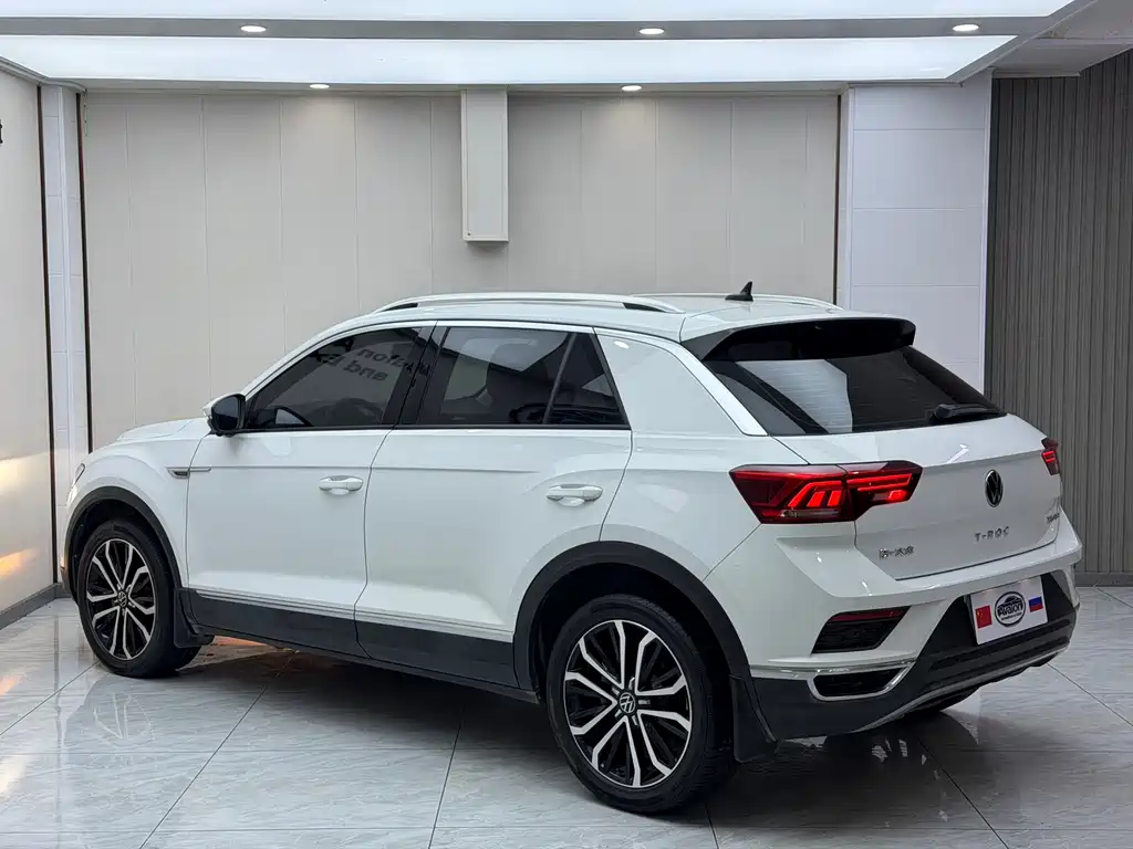Volkswagen T-Roc 2023