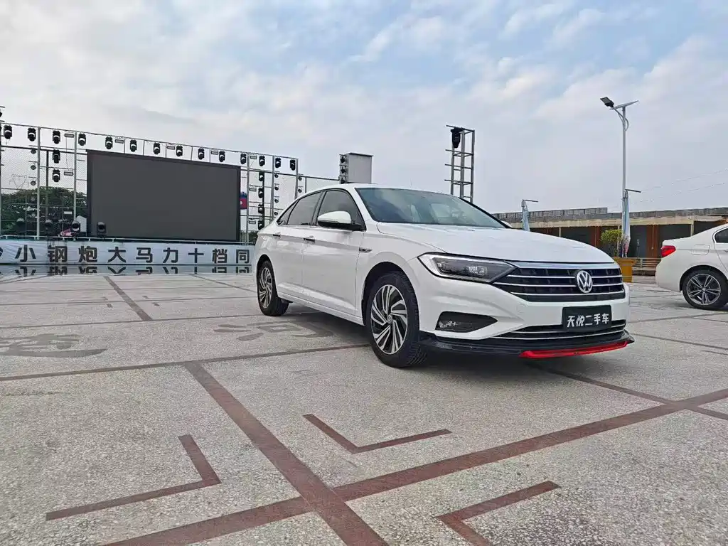 Volkswagen Sagitar 2022
