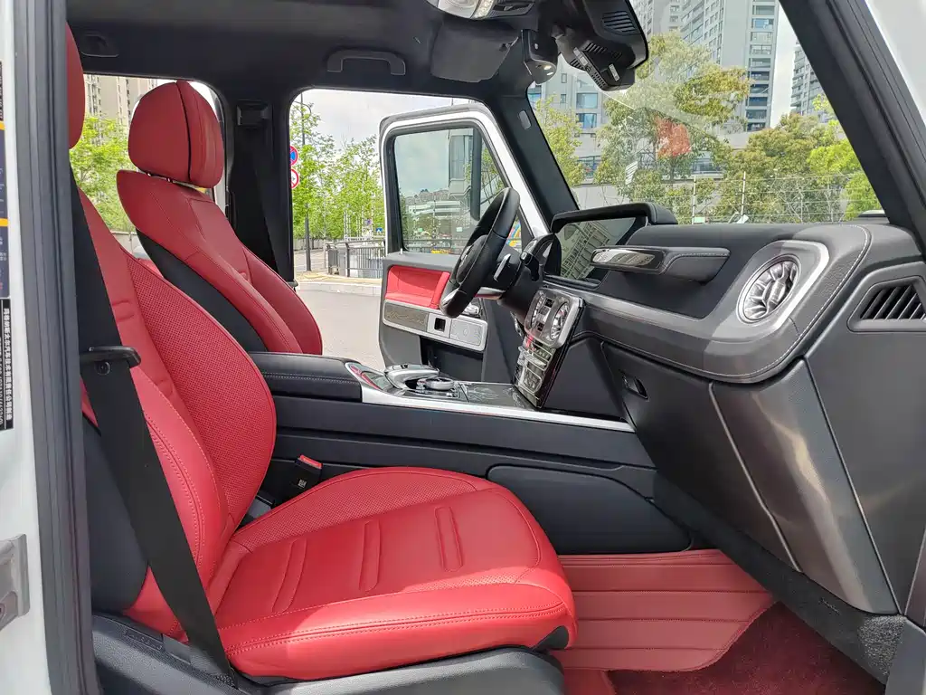 Mercedes-Benz G-Class 2023 — фото 13