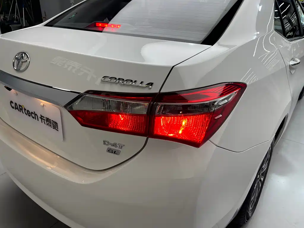 Toyota Corolla 2018 — фото 23