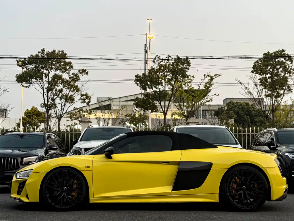 Audi R8 2020 — фото 15