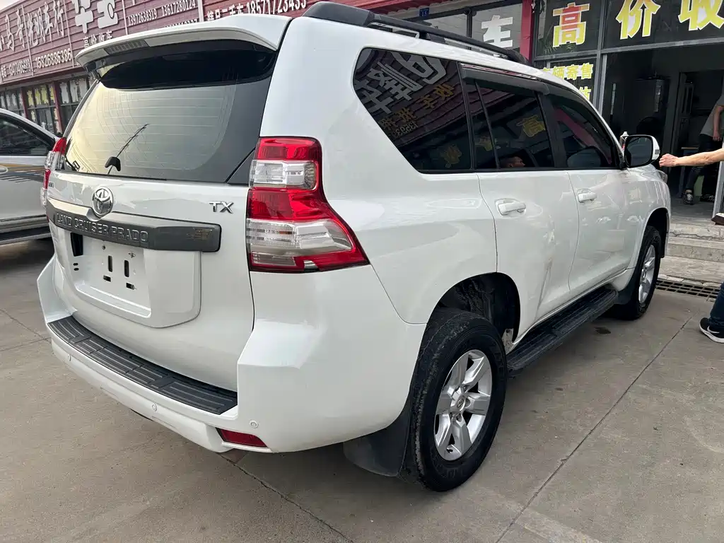 Toyota Prado 2016 — фото 9