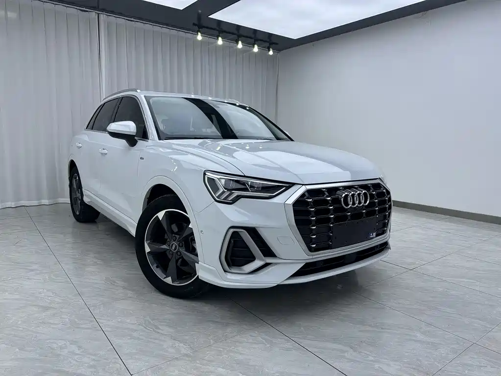 Audi Q3 2022