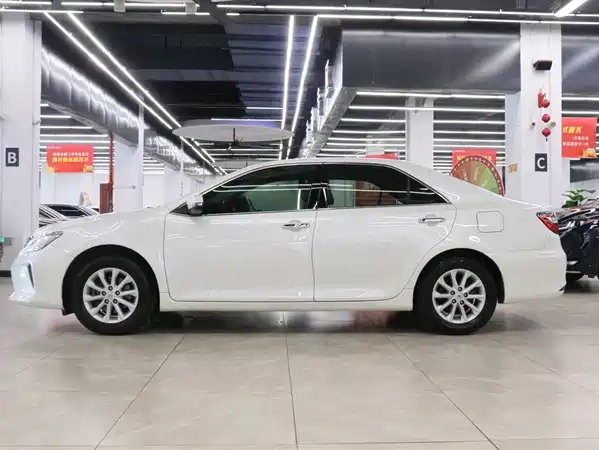 Toyota Camry 2016