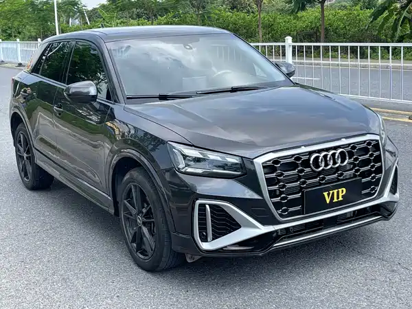 Audi Q2L 2022