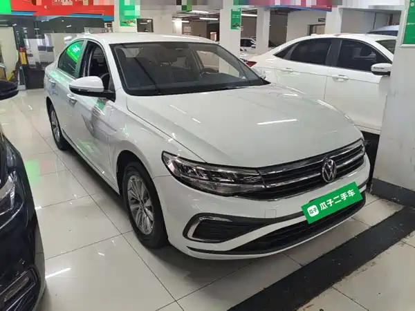 Volkswagen Bora 2023