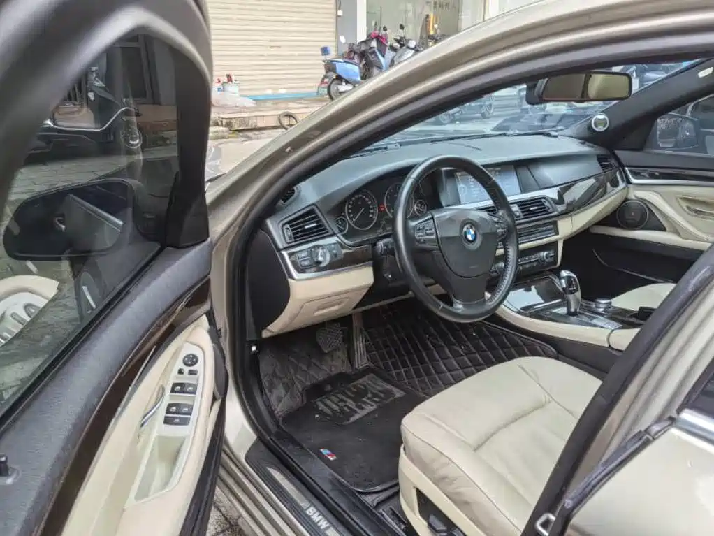 BMW 5 Series 2012