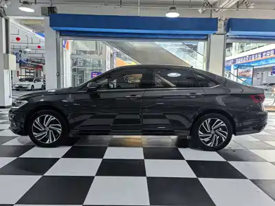 Volkswagen Sagitar 2022