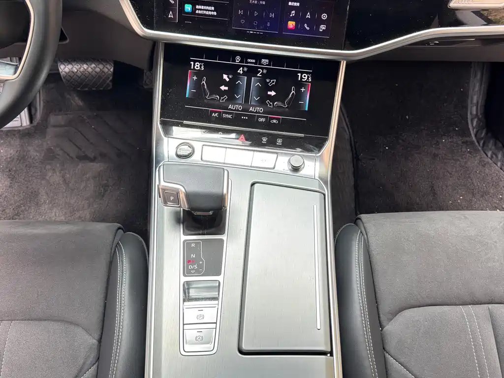 Audi A7L 2025 — фото 14