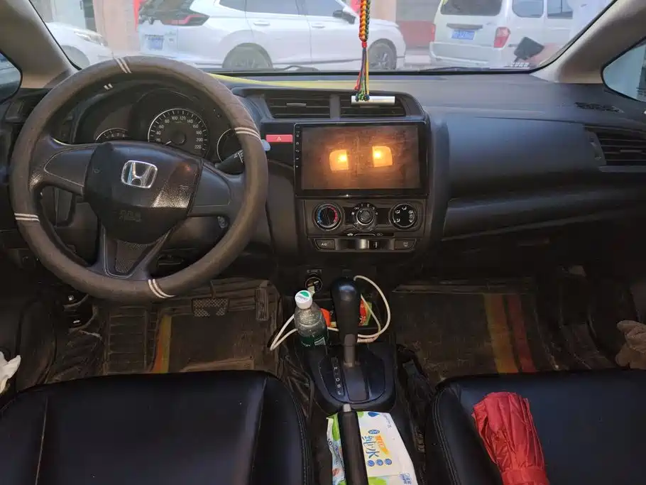 Honda Fit 2017 — фото 12