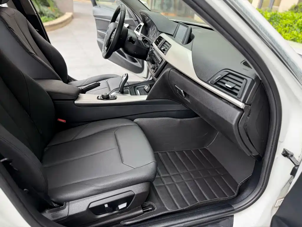 BMW 3 Series 2015