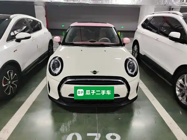 MINI MINI 2022