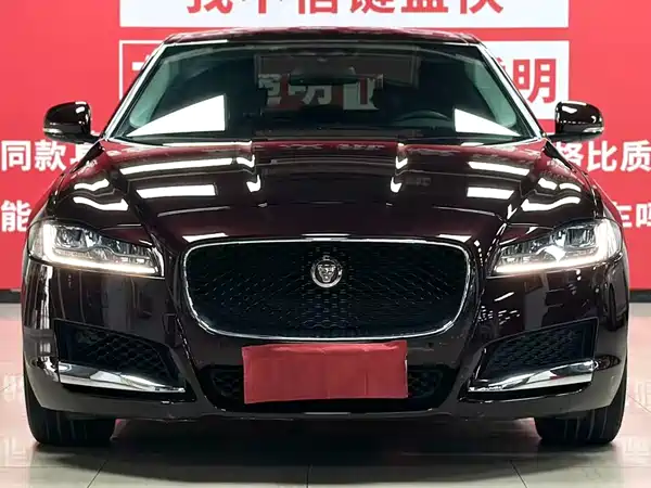 Jaguar XFL 2019