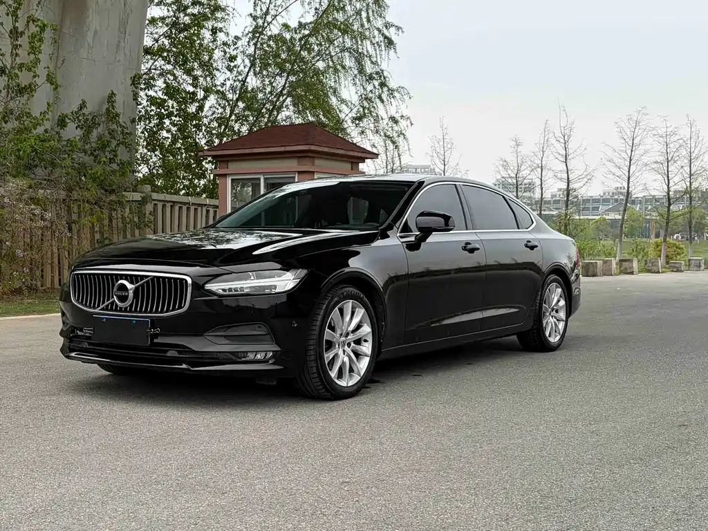Volvo S90 2018