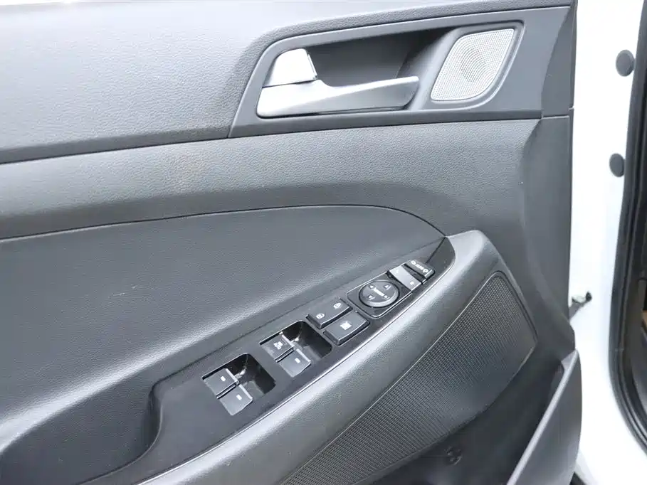 Hyundai Tucson 2020 — фото 12