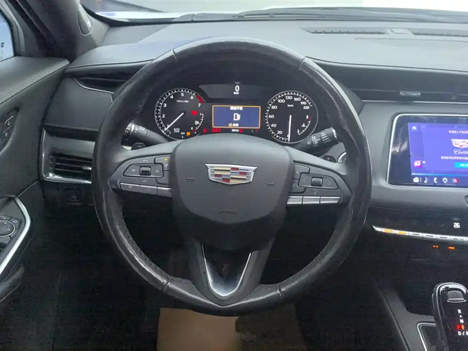 Cadillac XT4 2021 — фото 15