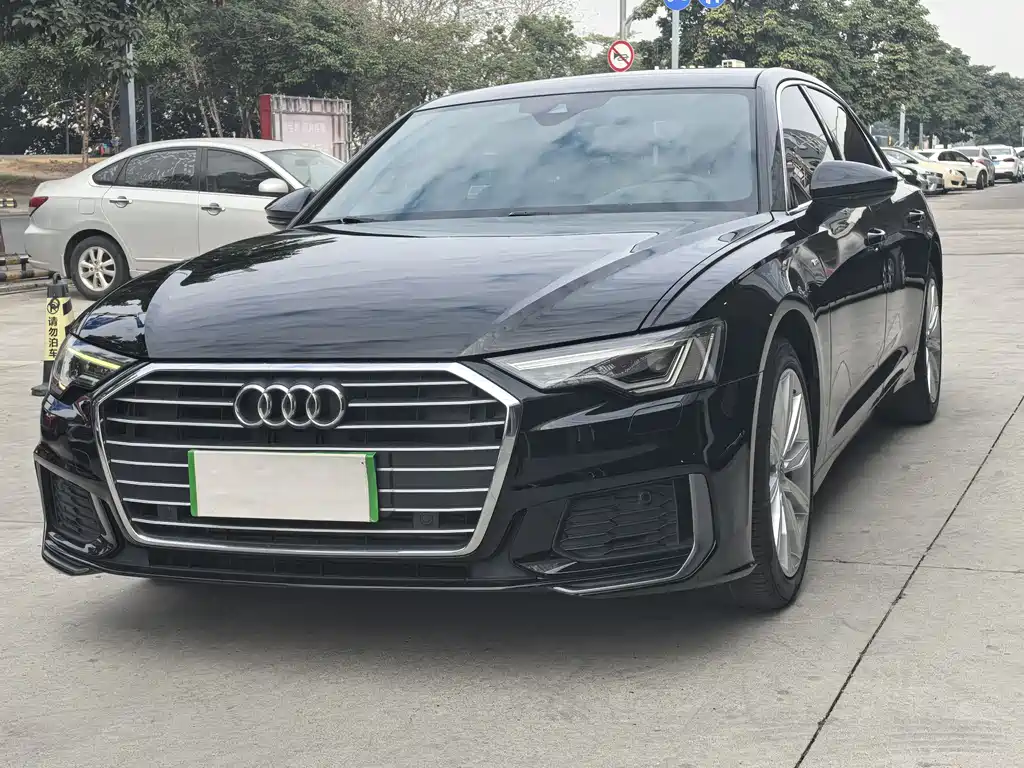 Audi A6L 2020 — фото 1
