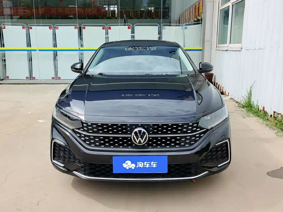 Volkswagen Passat 2024