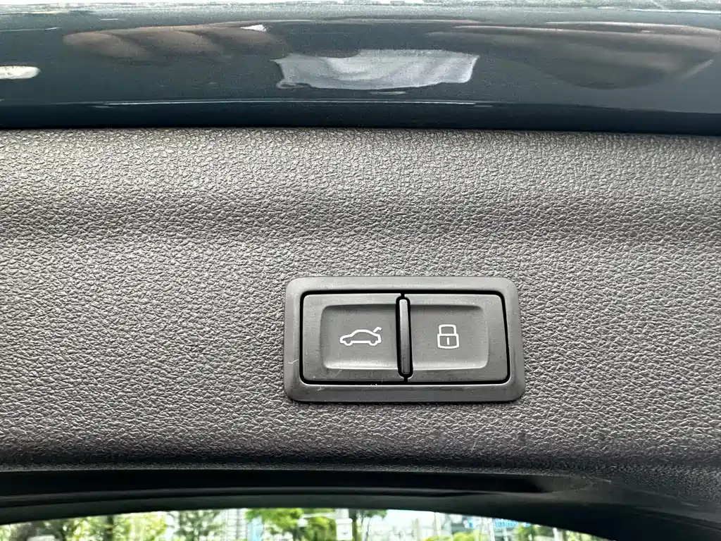 Audi A6 2022 — фото 16