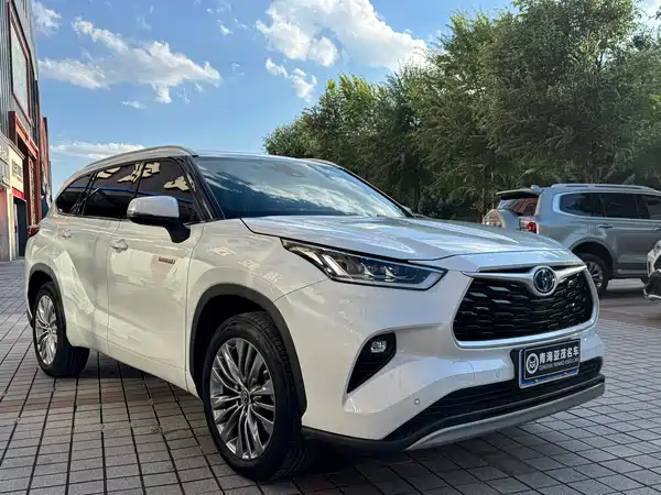 Toyota Highlander 2023