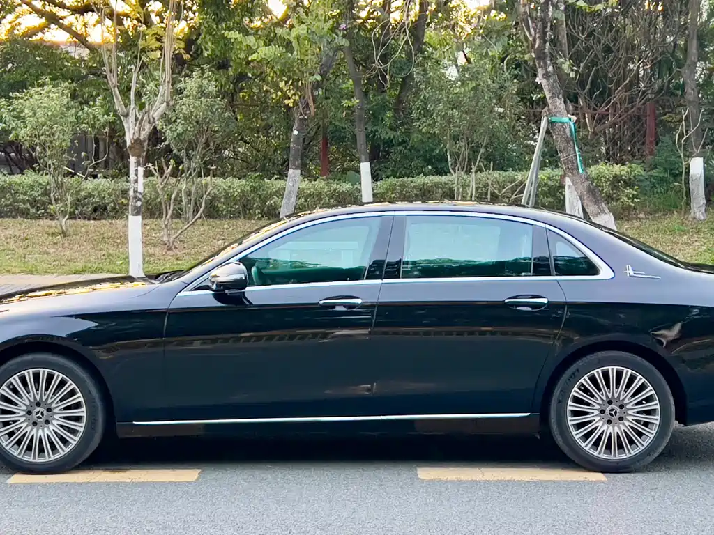 Mercedes-Benz E-Class 2021 — фото 4