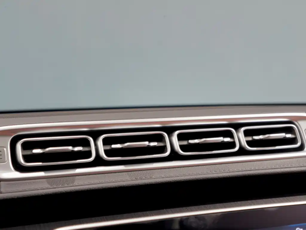 Mercedes-Benz S-Class 2024 — фото 12