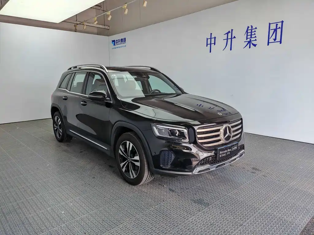 Mercedes-Benz GLB 2024