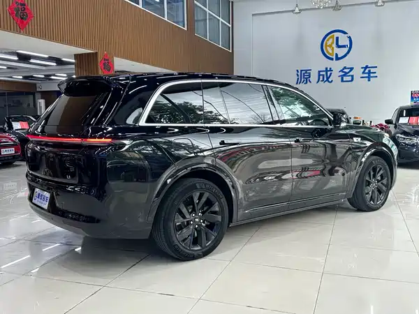 Li Auto L8 2024