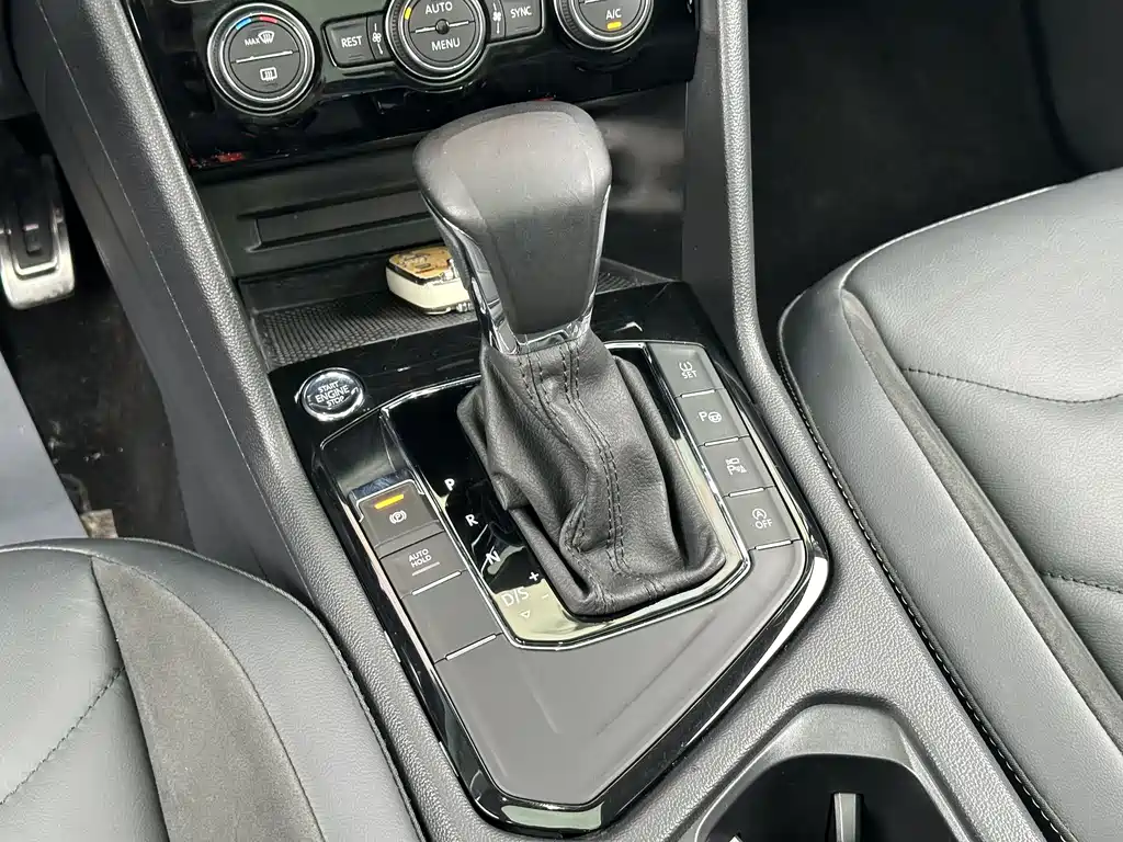 Volkswagen Tiguan L 2021 — фото 12
