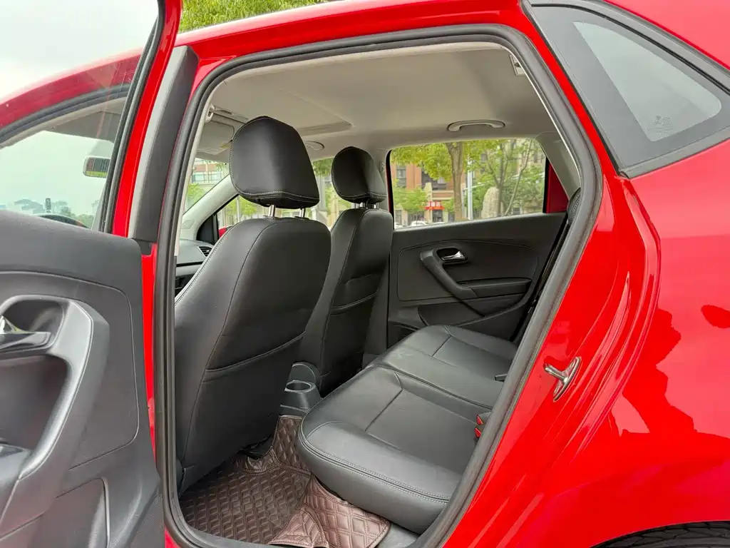 Volkswagen Polo 2016