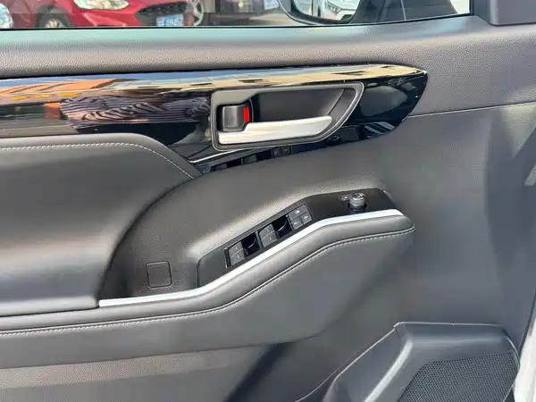 Toyota Highlander 2023