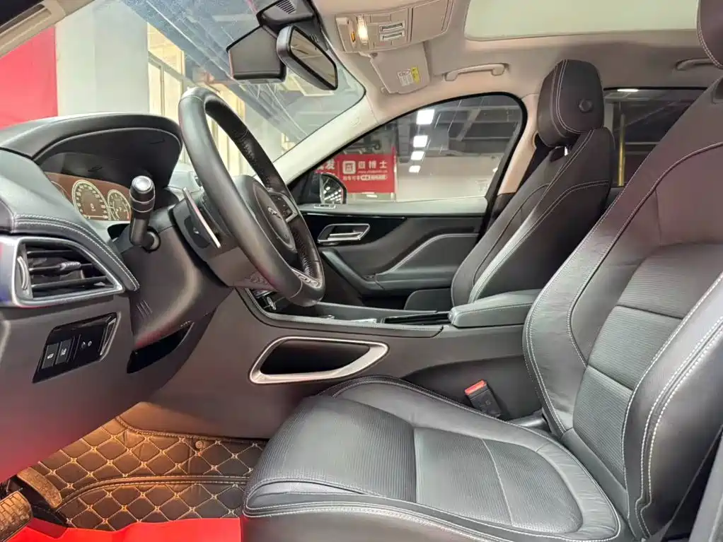 Jaguar F-PACE 2019 — фото 7